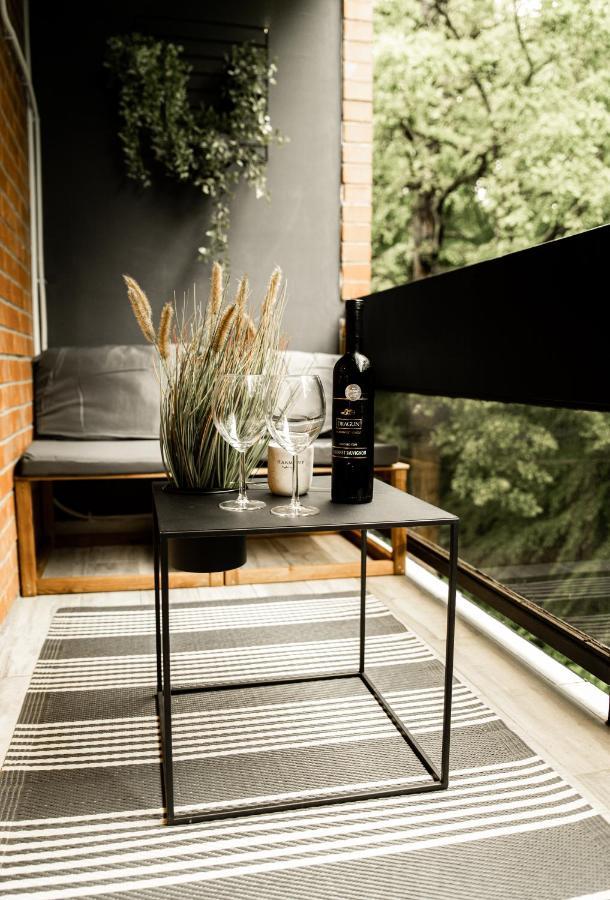 Apartment Black Velvet Sisak